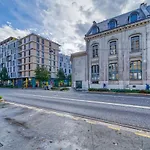 Le Centre Ville 1, Logement Decore Avec Gout Et Moderne Dans L\'Hypercentre De Grenoble Boulevard Agutte Sembat, Entierement Equipe Et Amenage Pour Accueillir Confortablement 4 Personnes