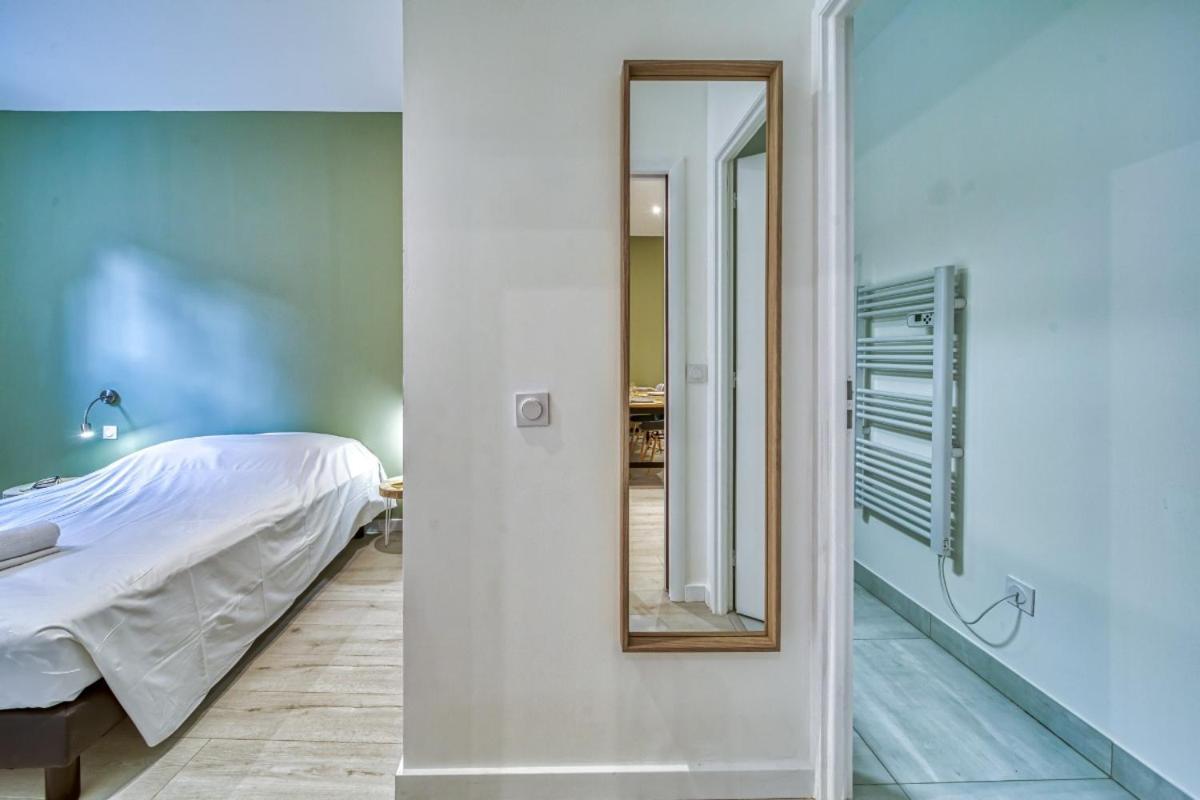 Le Centre 1, Logement Decore Avec Gout Et Moderne Dans L'hypercentre De Boulevard Agutte Sembat, Entierement Equipe Et Amenage Pour Accueillir Confortablement 4 Personnes Apartment Grenoble