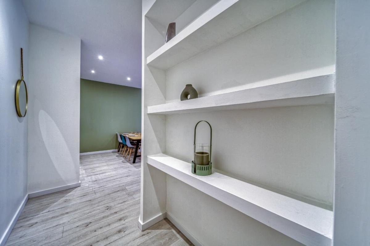 Le Centre 1, Logement Decore Avec Gout Et Moderne Dans L'hypercentre De Boulevard Agutte Sembat, Entierement Equipe Et Amenage Pour Accueillir Confortablement 4 Personnes * Grenoble