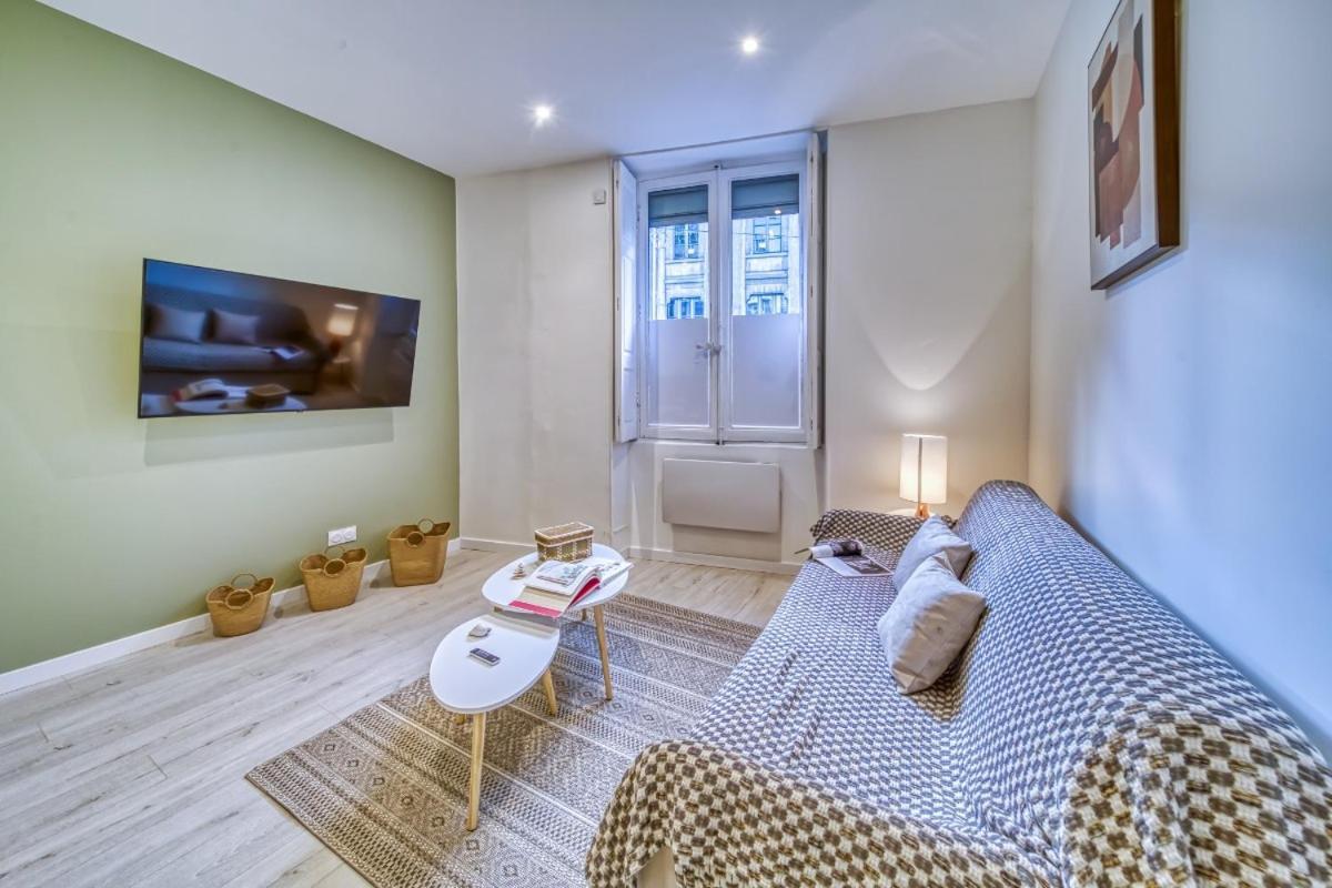 Apartment Le Centre 1, Logement Decore Avec Gout Et Moderne Dans L'hypercentre De Boulevard Agutte Sembat, Entierement Equipe Et Amenage Pour Accueillir Confortablement 4 Personnes *